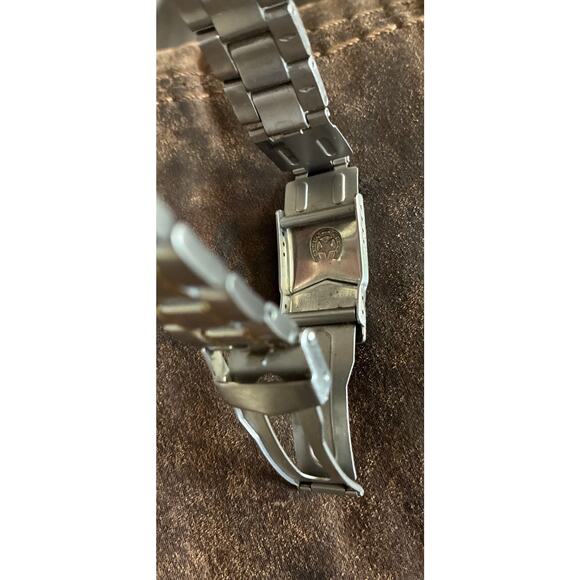 Montana Silver Mens Watch Model MT10886 Day Hour Min Detailed Face Needs Battery - Picture 9 of 10